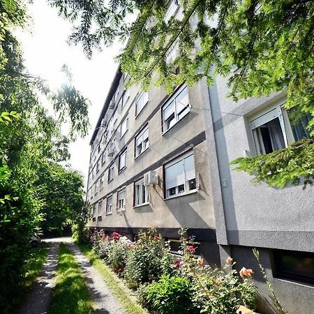 Hella 2 Apartment Zagreb Ngoại thất bức ảnh